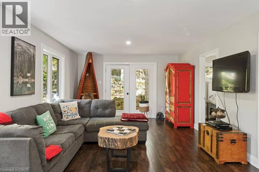 8 15TH Avenue — photo 22 of 40