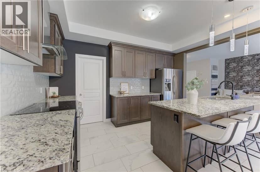 428 FREURE Drive — photo 17 of 40