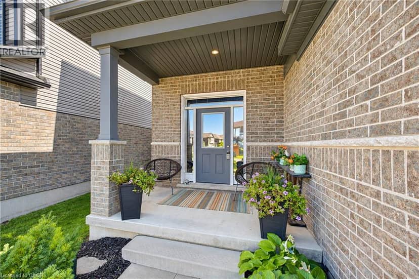 428 FREURE Drive — photo 5 of 40