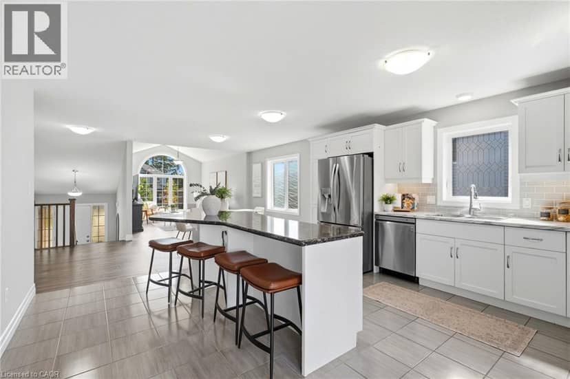 146 JACOB Street W, Tavistock, photo 4