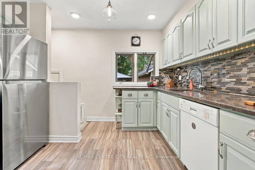 649 Emery Street E — photo 13 of 40