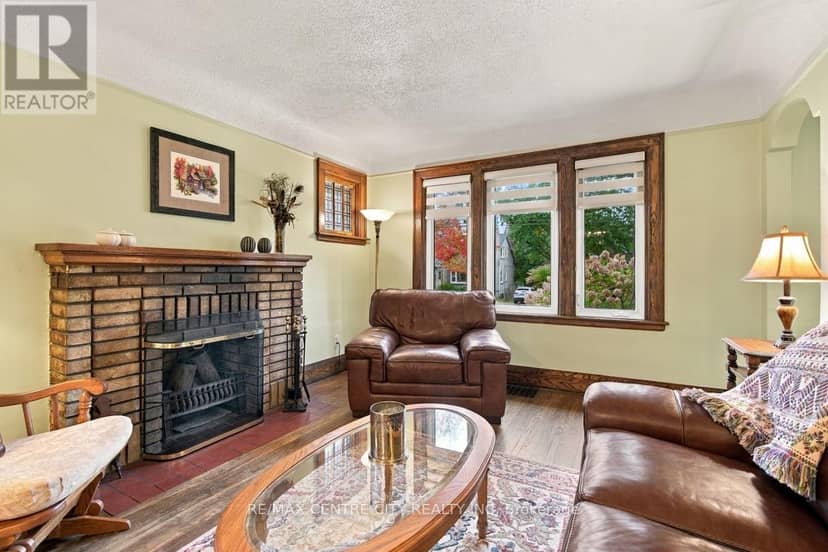 649 Emery Street E — photo 8 of 40