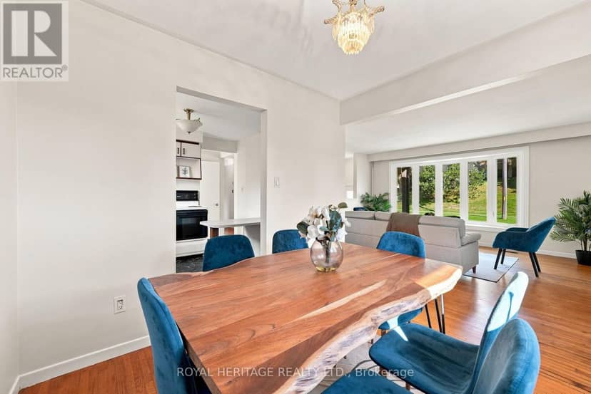 471 Rossland Road E — photo 15 of 40