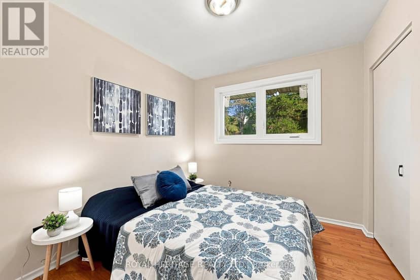 471 Rossland Road E — photo 18 of 40