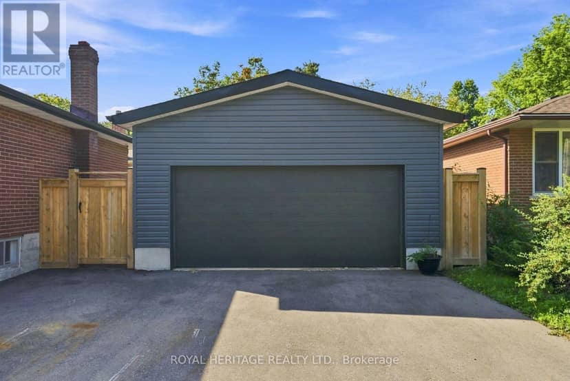 471 Rossland Road E — photo 3 of 40