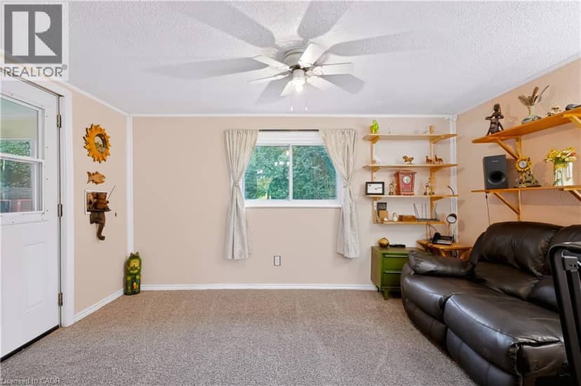 7448 MCNIVEN Road — photo 33 of 40