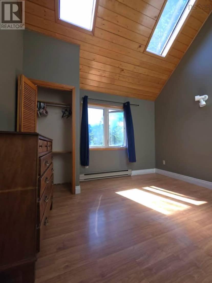 251 Bayview Drive — photo 36 of 40