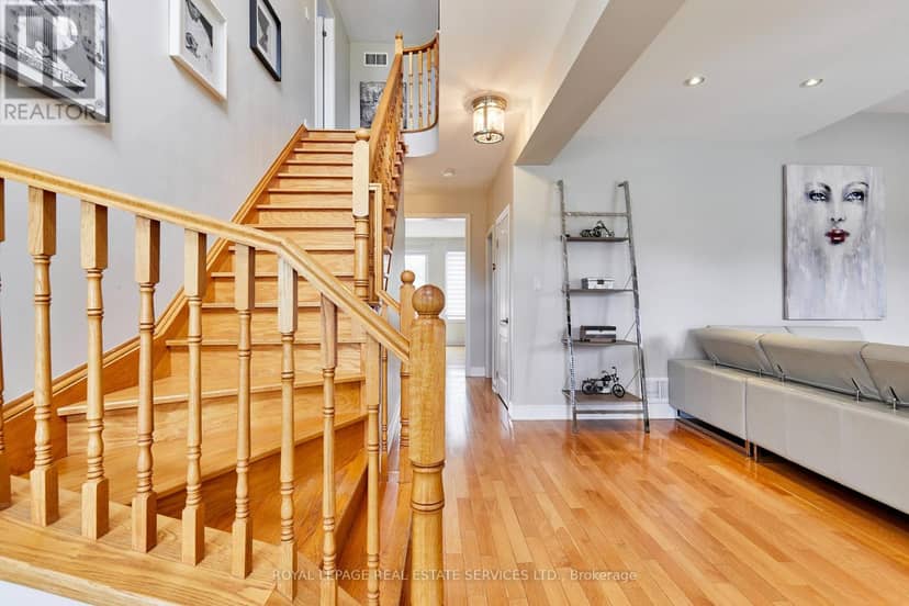 100 Walker Road W — photo 12 of 40