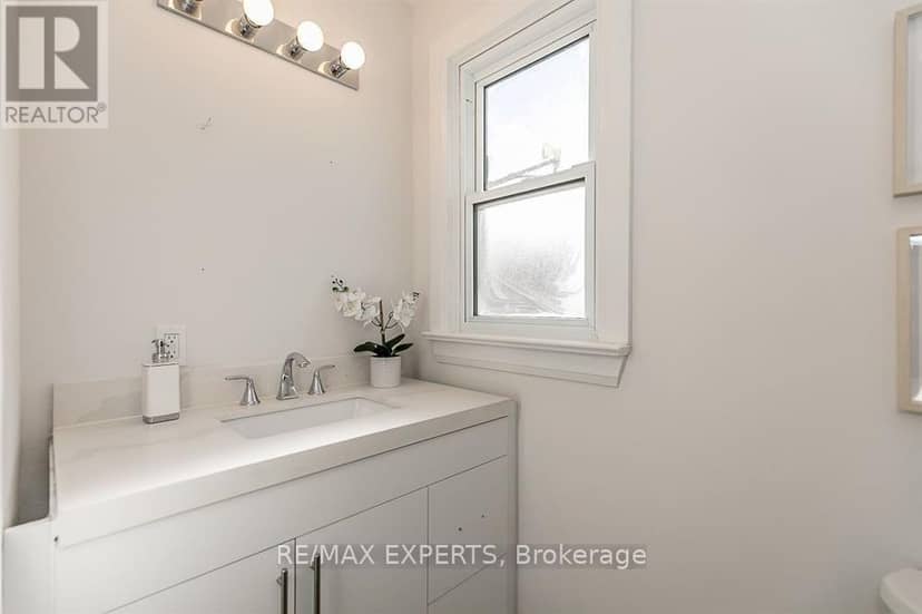 529 Burnham Street — photo 16 of 40