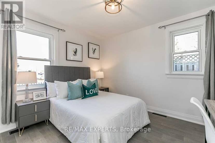 529 Burnham Street — photo 18 of 40