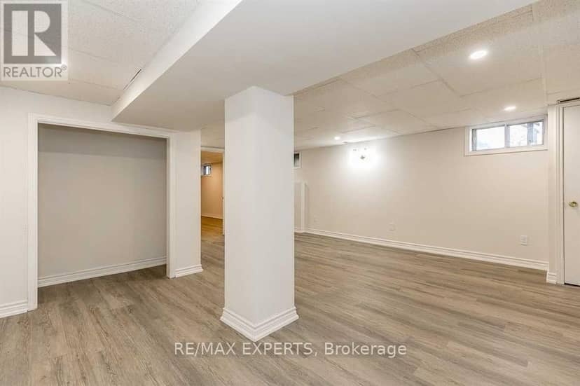 529 Burnham Street — photo 23 of 40