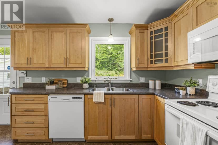 1171 Old Sambro Road — photo 12 of 40