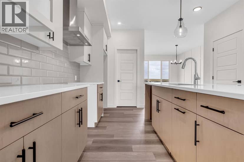 178 Lanark Gate SE — photo 14 of 35