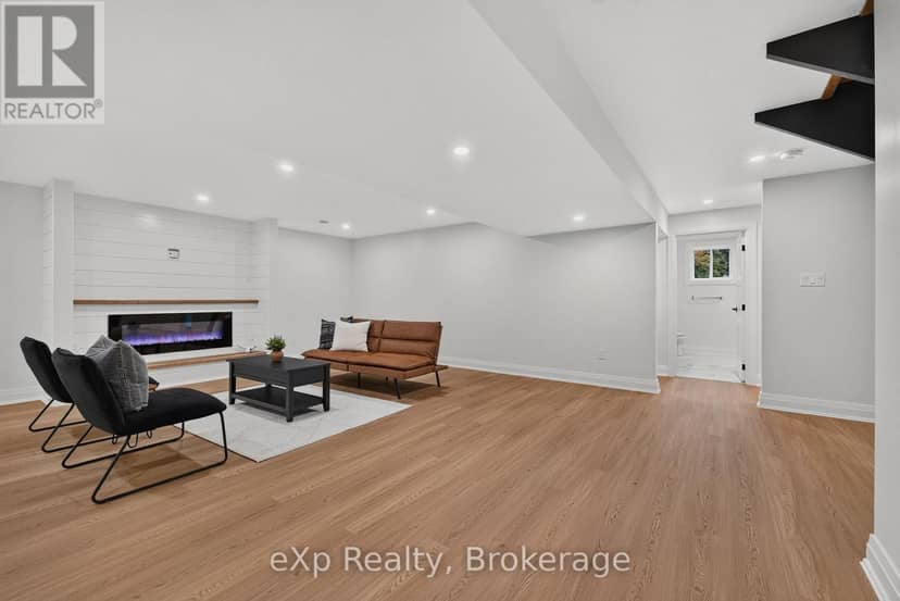 167 Margaret Street S — photo 37 of 40