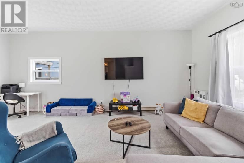 69 Jamie Drive — photo 12 of 40