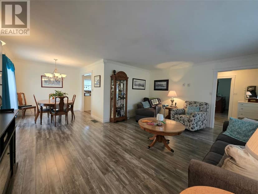 16 Pioneer Street — photo 13 of 26