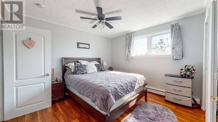 11 Irving Drive — photo 16 of 19