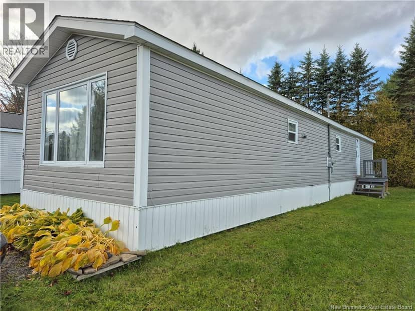 59 Tamarack Drive, Lincoln, photo 2