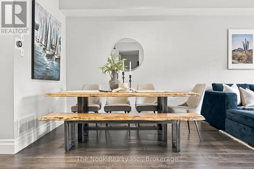 32 Harbourview Crescent — photo 11 of 40