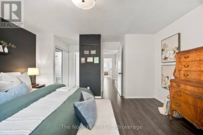 32 Harbourview Crescent — photo 27 of 40