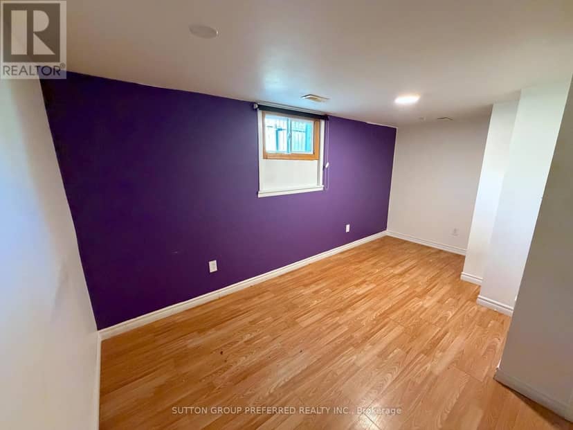 1622 Leonard Street — photo 37 of 40