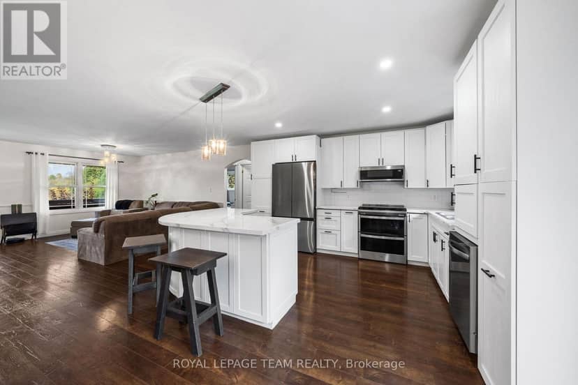 5630 Skakum Road — photo 10 of 40