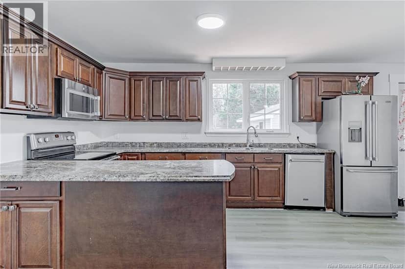 70 Roberts Lane — photo 11 of 40