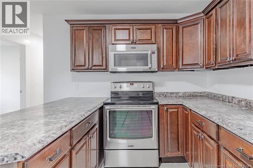 70 Roberts Lane — photo 14 of 40