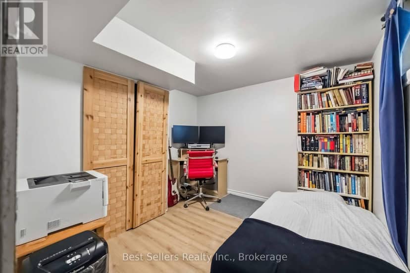 5 Benfrisco Crescent — photo 24 of 34