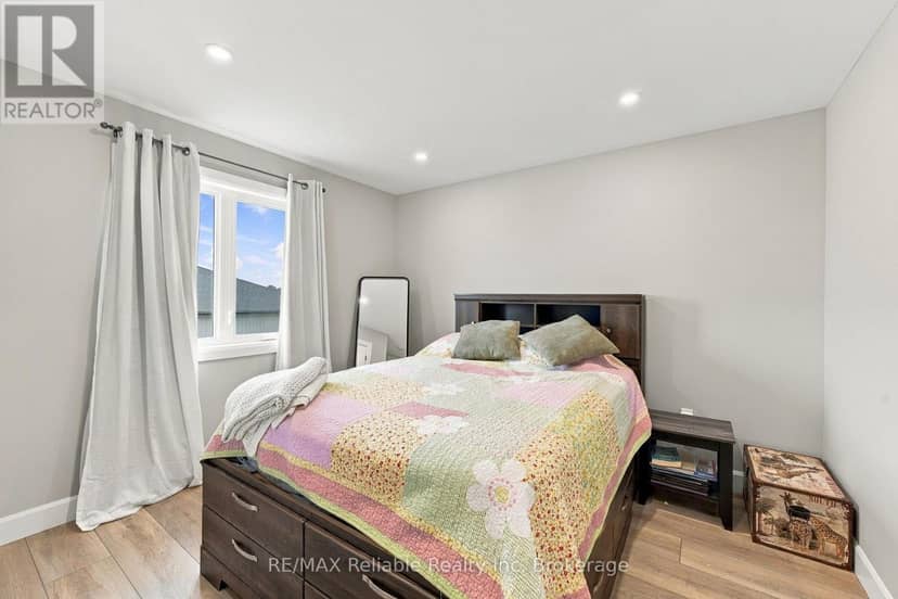 471 Woodridge Drive — photo 23 of 39