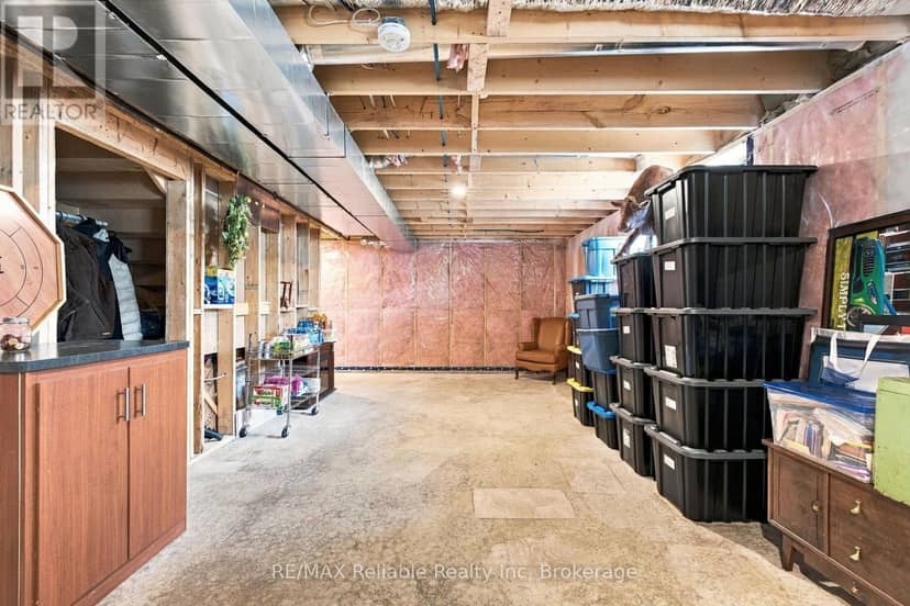 471 Woodridge Drive — photo 32 of 39