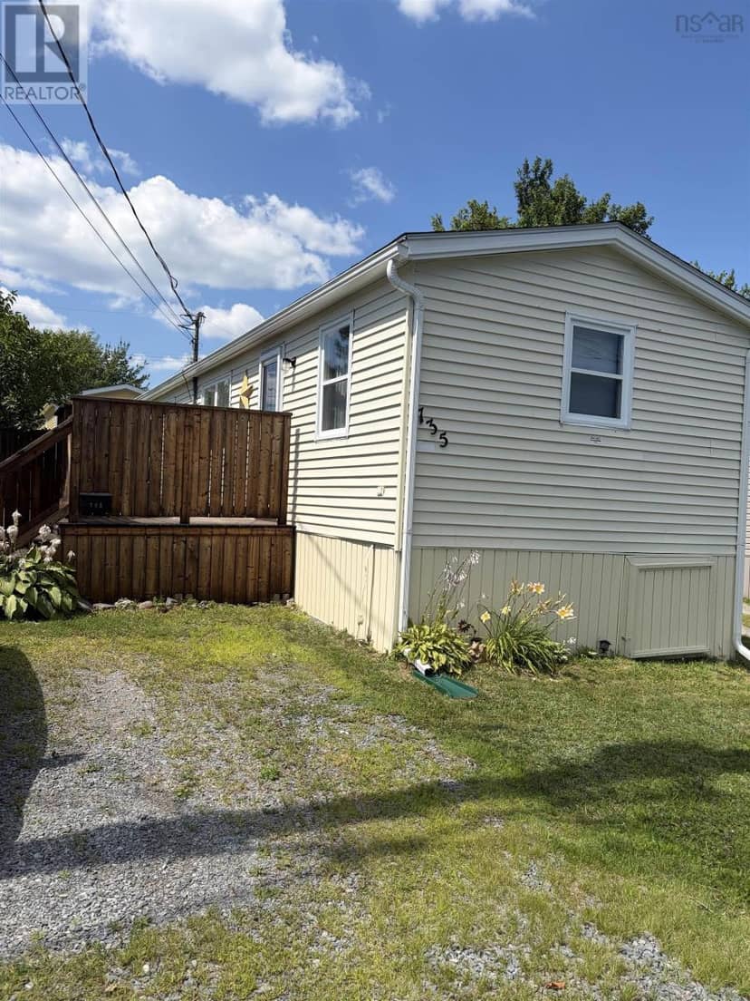 735 Fern Drive, Beaver Bank, photo 2
