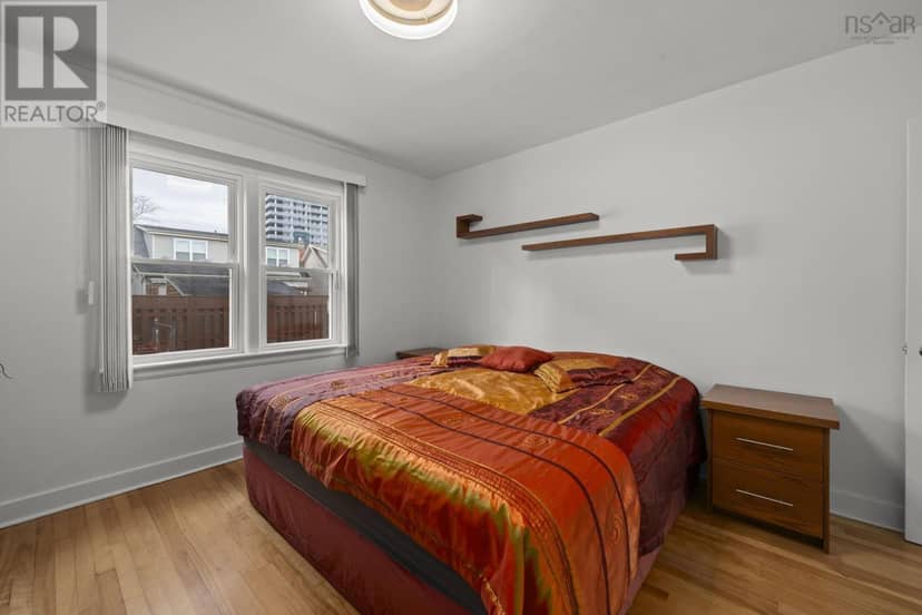 3162 Romans Avenue — photo 15 of 40