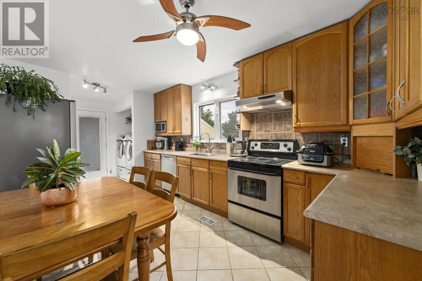 3162 Romans Avenue — photo 9 of 40