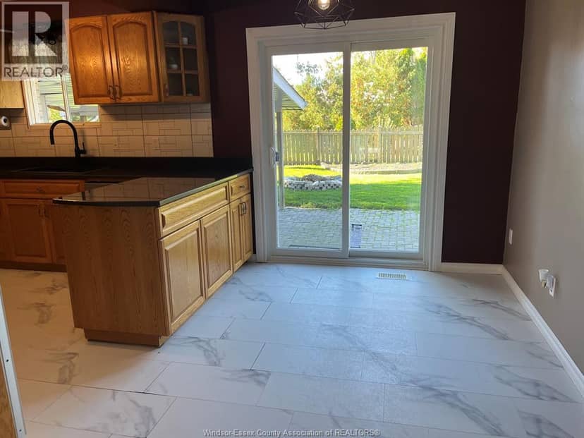 371 Oak Street — photo 21 of 40