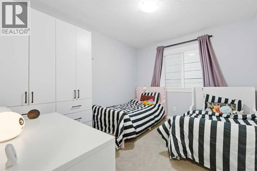 102 Yorkville Green SW — photo 30 of 40