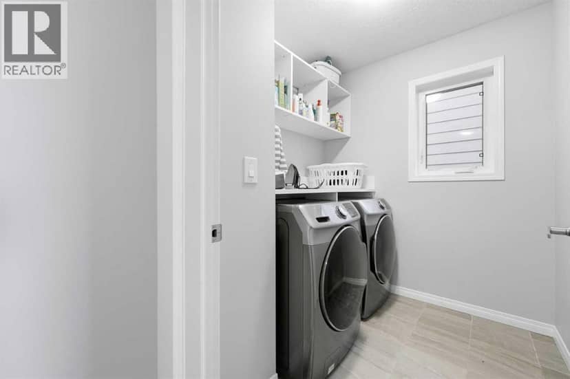 102 Yorkville Green SW — photo 32 of 40