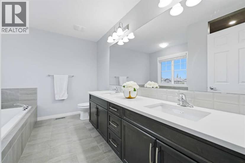 102 Yorkville Green SW — photo 24 of 40