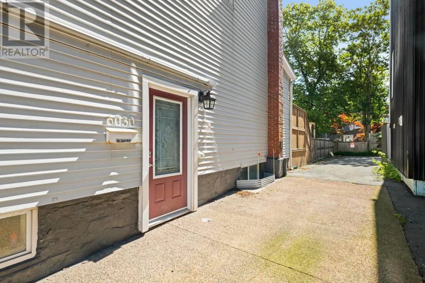 6028/6030 Cunard Street — photo 38 of 40