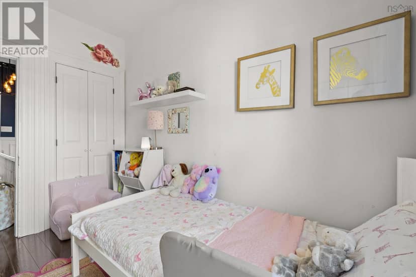 6028/6030 Cunard Street — photo 37 of 40