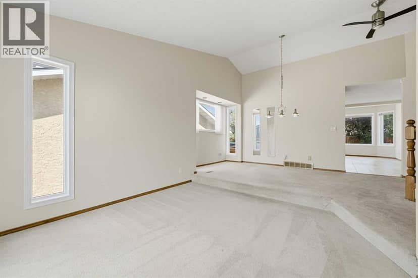 141 Woodbrook Road SW, Calgary, photo 3
