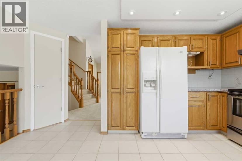 141 Woodbrook Road SW — photo 11 of 40