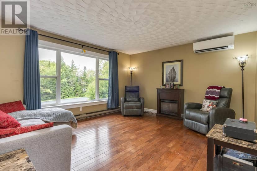 7 Shannon Road — photo 9 of 40