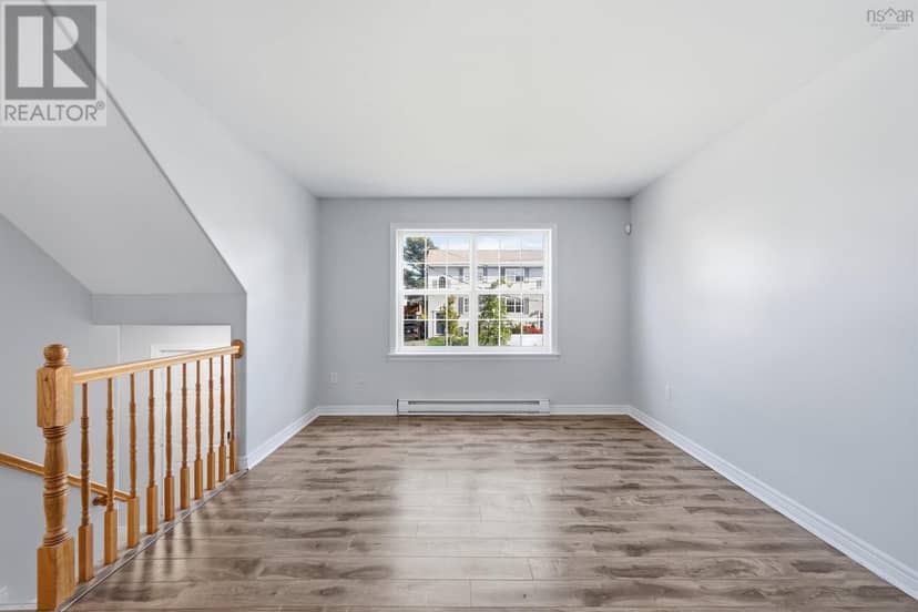 113 Feruz Crescent — photo 5 of 40
