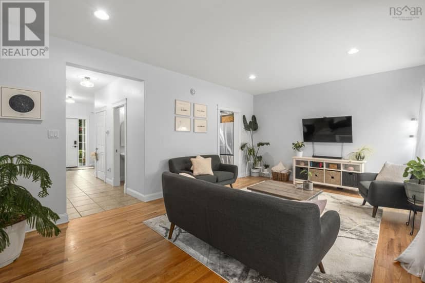 38 Greenside Lane — photo 13 of 40
