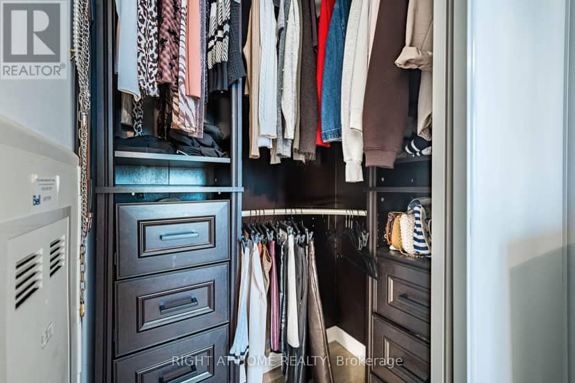 1211 - 205 Sherway Gardens Road — photo 23 of 36