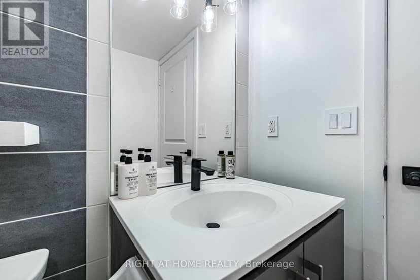 1211 - 205 Sherway Gardens Road — photo 25 of 36