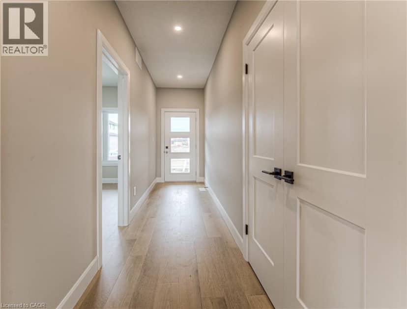 59 WEYMOUTH Street, Elmira, photo 4