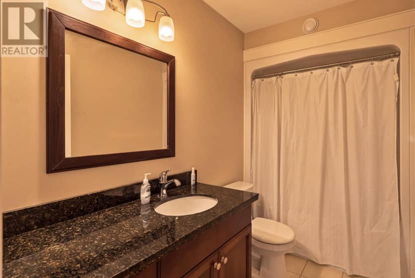 320B Queen Street — photo 17 of 30