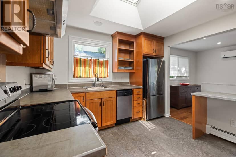 20 Kirk Road — photo 14 of 29